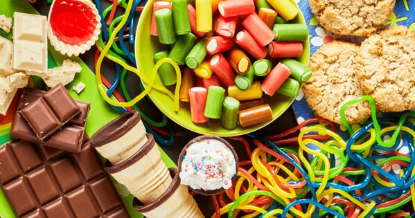 Schokolade, Kekse und Gummibärchen